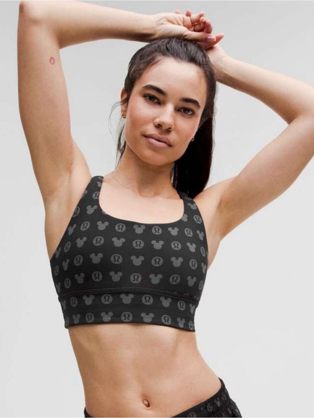 Lululemon & Disney Energy
Longline Bra Disney Classic Black